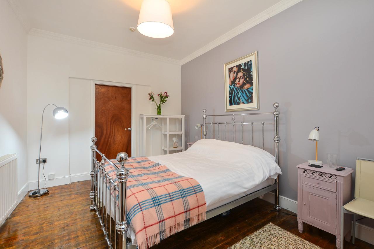 The Location- 1 Free Private Parking Space - 60 Second Walk 2 Minster! 요크 외부 사진